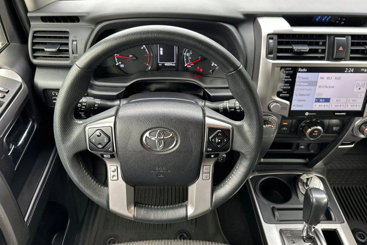 2024 Toyota 4Runner SR5 - Photo 16