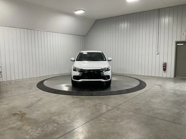 Used 2018 Mitsubishi Outlander Sport ES with VIN JA4AP3AU3JZ018440 for sale in Roanoke, IN
