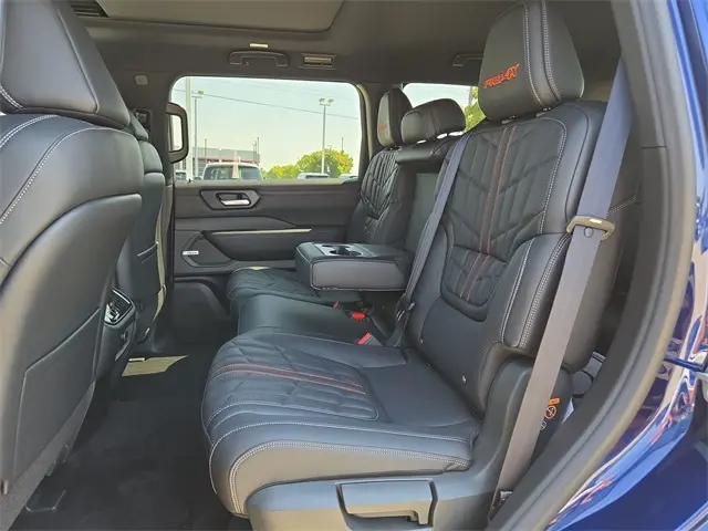 2026 Nissan Armada photo 17