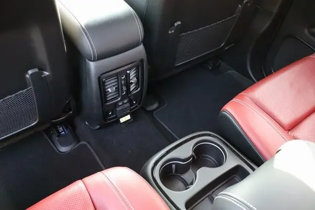 2024 Dodge Durango SRT Hellcat Premium photo 43