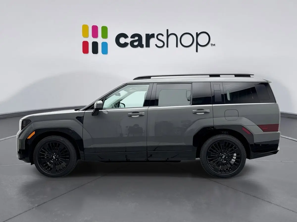2024 Hyundai Santa Fe Calligraphy photo 2