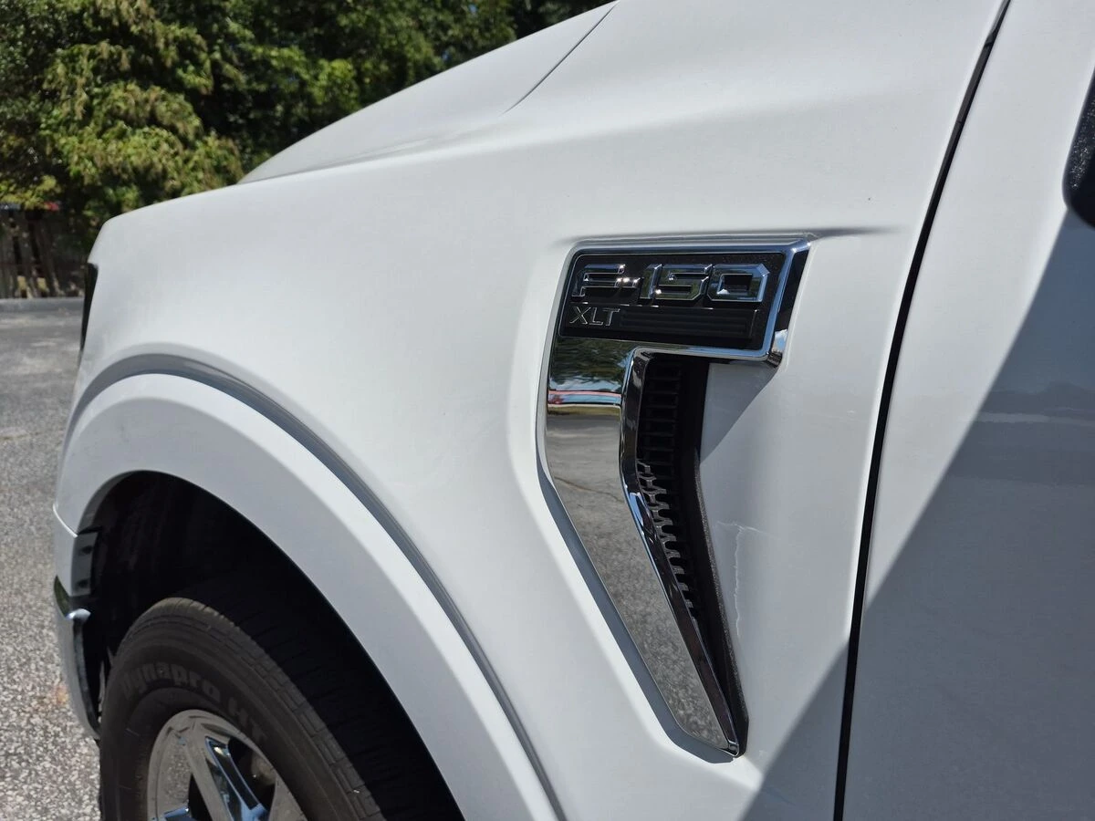 2025 Ford F-150 XLT - Photo 30