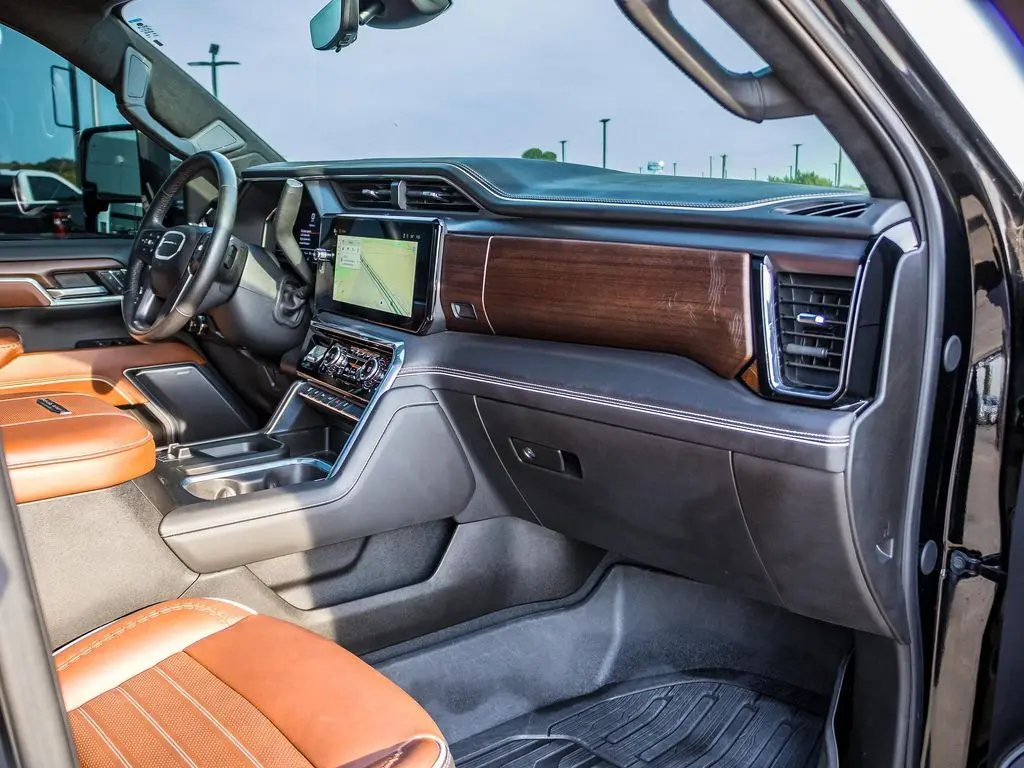 2024 Gmc Sierra HD Denali Ultimate photo 21