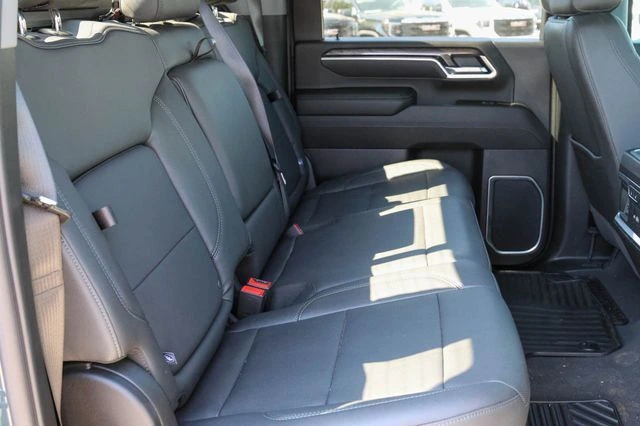 2025 Chevrolet Silverado 2500HD LTZ - Photo 18