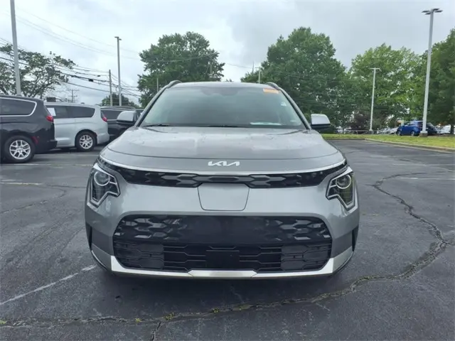 Used 2024 Kia Niro Wind with VIN KNDCR3L14R5113944 for sale in Charlotte, NC