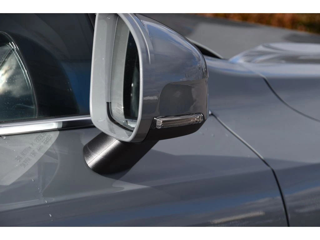 2026 Volvo - image 30