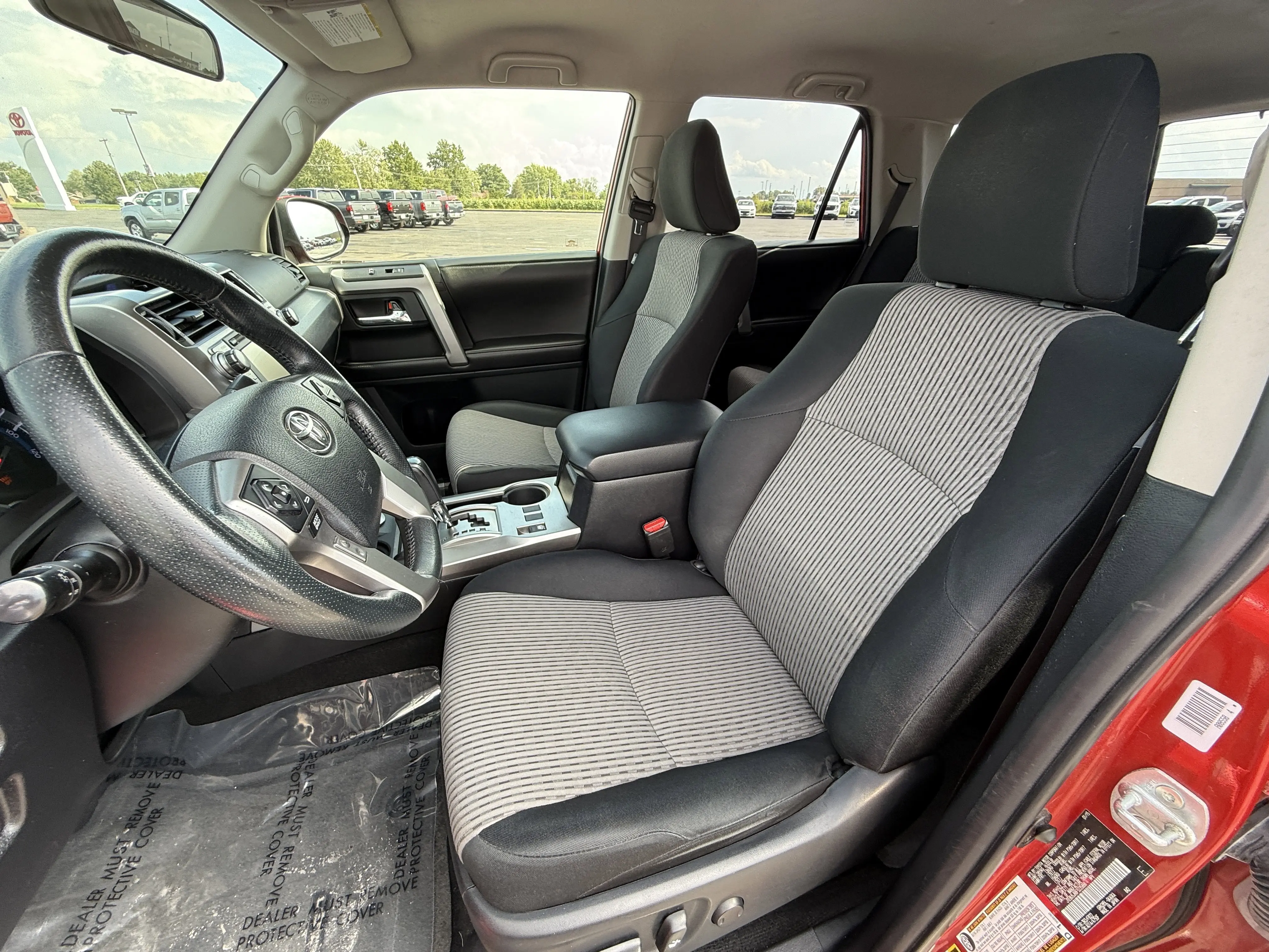 2015 Toyota 4Runner SR5 photo 10