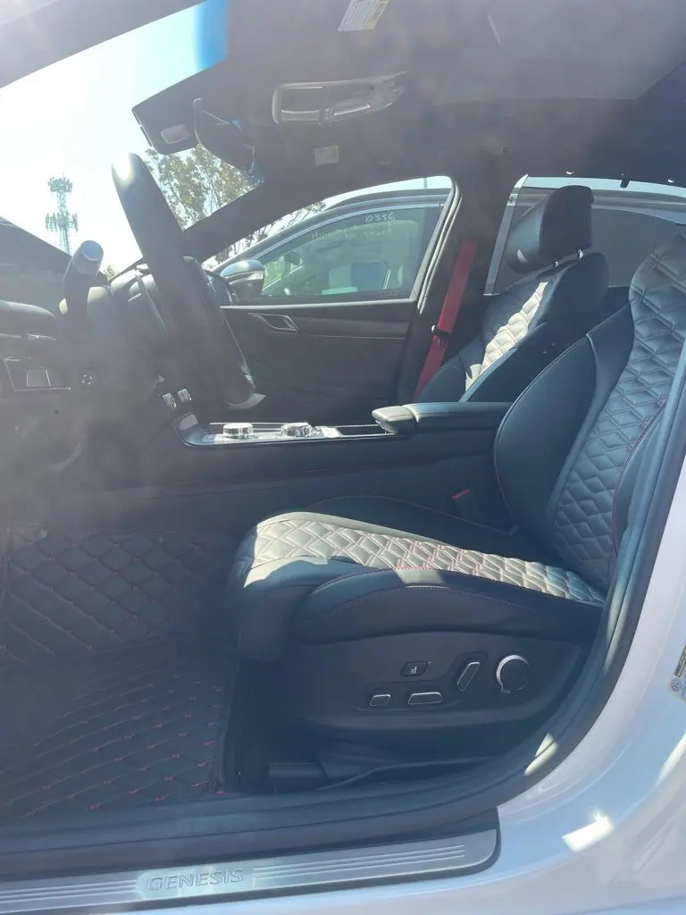 2025 Genesis G80 3.5T AWD Sport Prestige photo 8