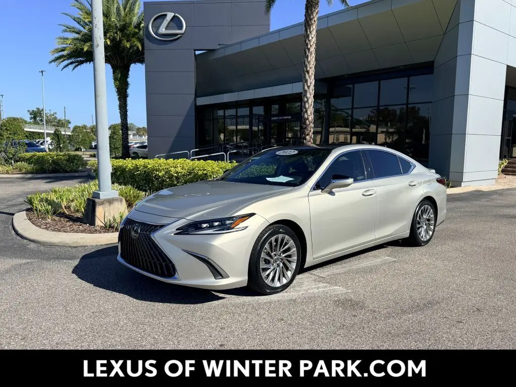 2022 Lexus ES 350 Ultra Luxury's photo