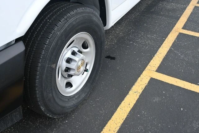 2026 Chevrolet Express Cargo Work Van - Photo 10