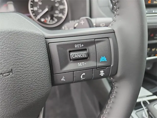2026 Nissan Rogue SV photo 14