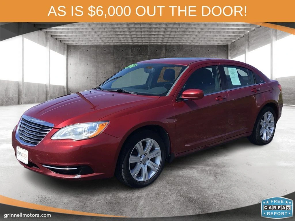 2013 Chrysler 200 Touring's photo