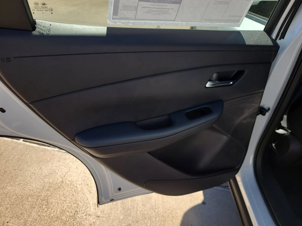 2026 Nissan LEAF SV+ - Photo 11