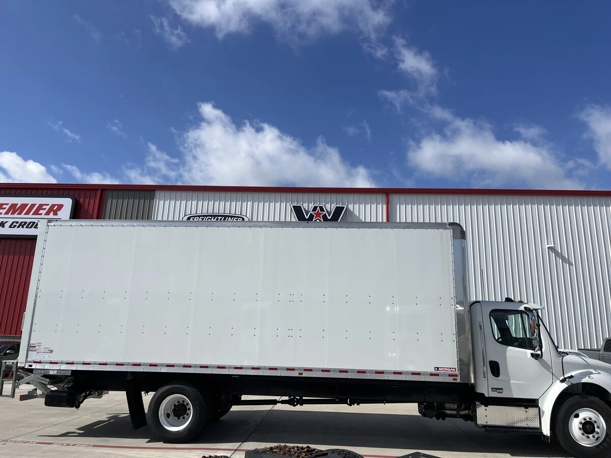 2027 Freightliner M2 106 — photo 4