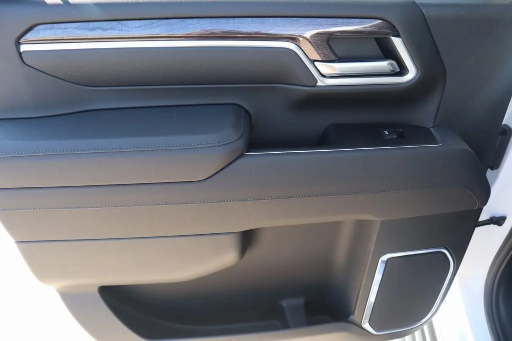 2026 Chevrolet Silverado 2500HD LTZ photo 24