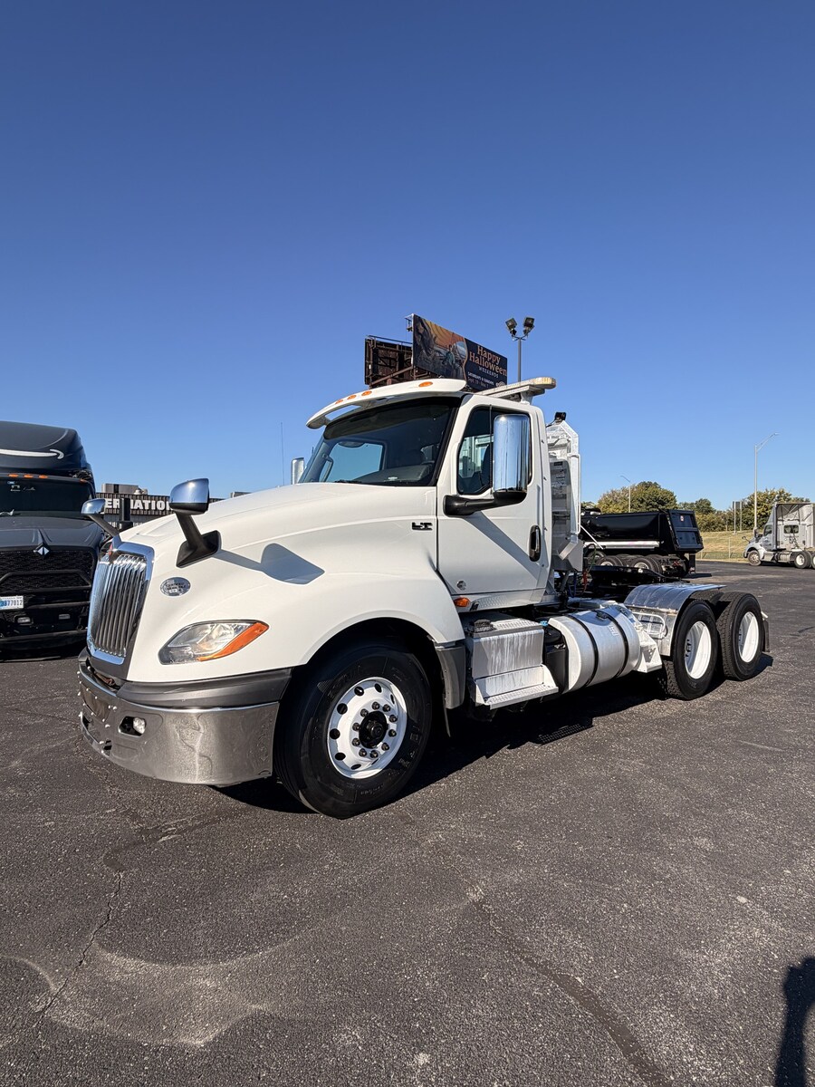 2019 International LT625