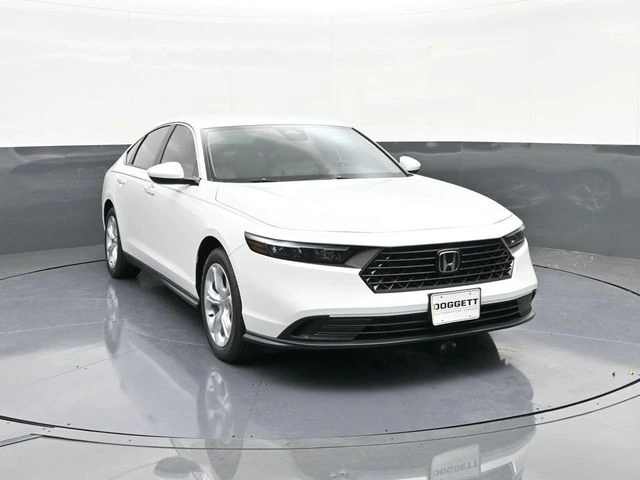 2025 Honda Accord LX - Photo 18