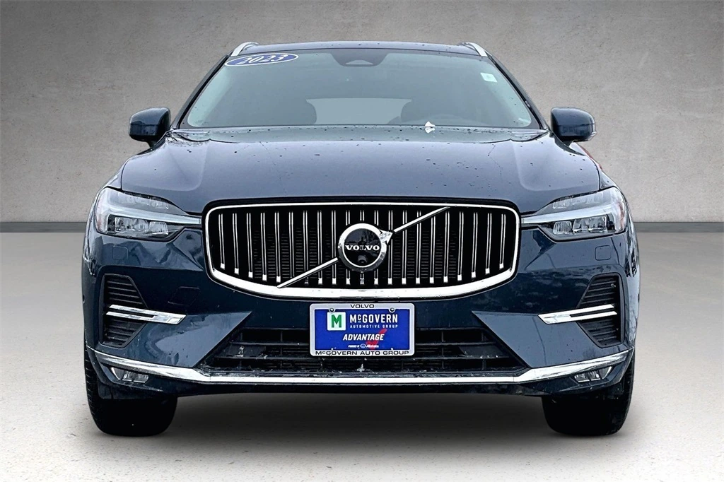 2023 Volvo - image 2