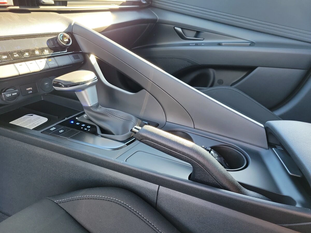 2026 Hyundai Elantra SEL Sport - Photo 11