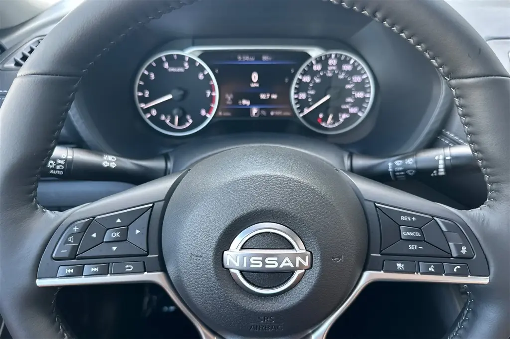 2025 Nissan Sentra SV photo 22