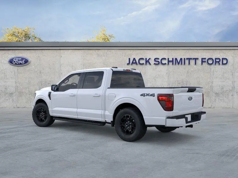 2025 Ford F-150 XLT photo 2