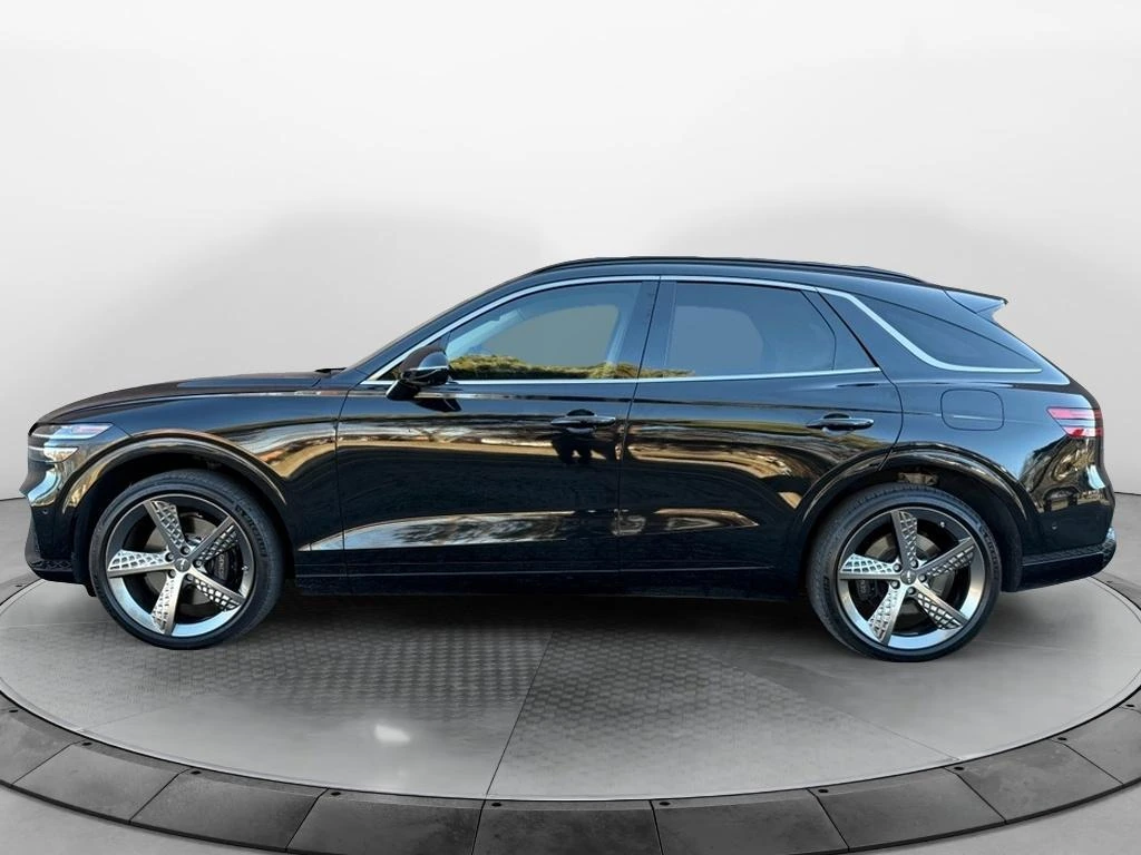 Used 2023 GENESIS GV70 Sport with VIN KMUMCDTC1PU097490 for sale in Kansas City