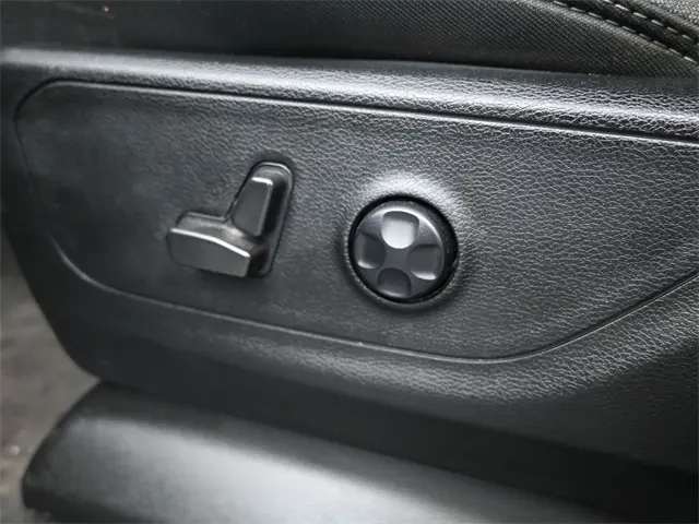 2021 Ram 1500 Tradesman photo 12