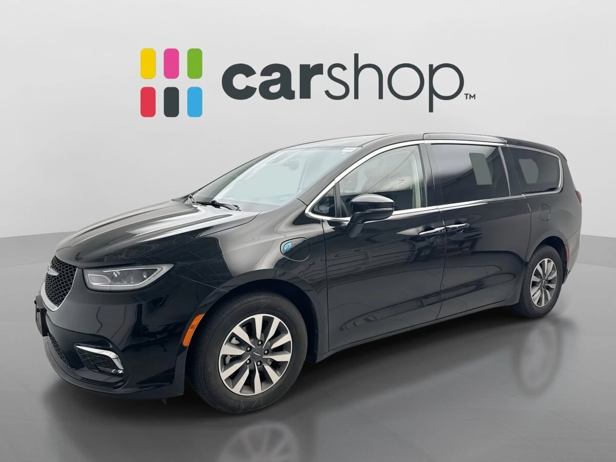 2024 Chrysler Pacifica PHEV