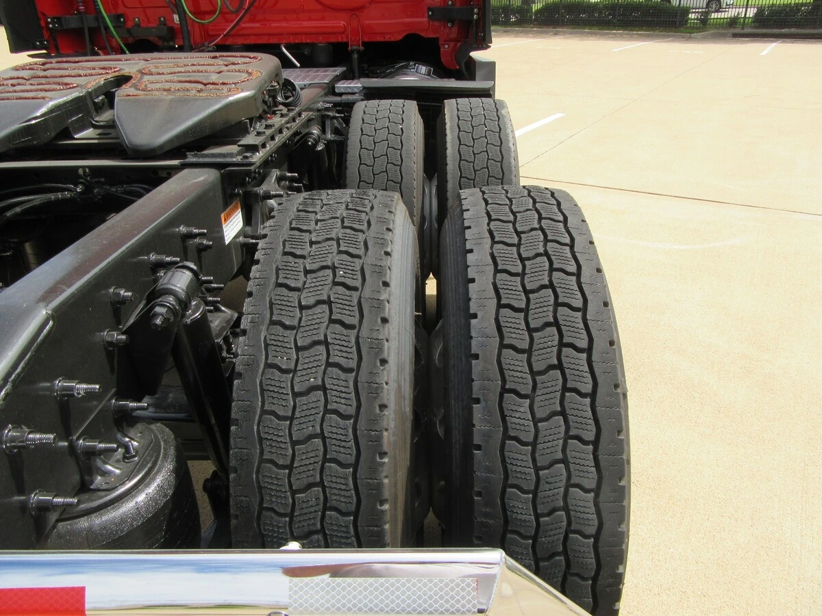 2022 Freightliner Cascadia - image 16