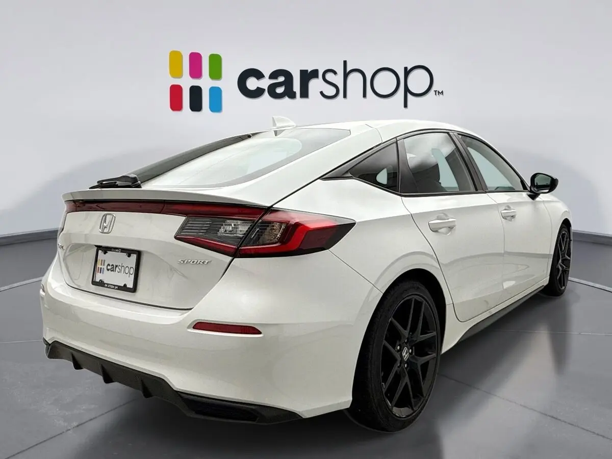 2023 Honda Civic Hatchback Sport photo 3