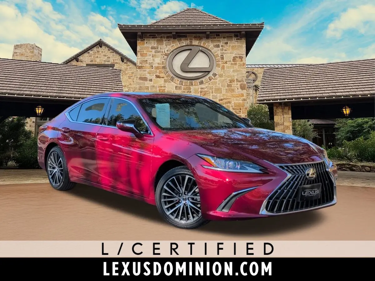 2025 Lexus ES Hybrid 300h's photo