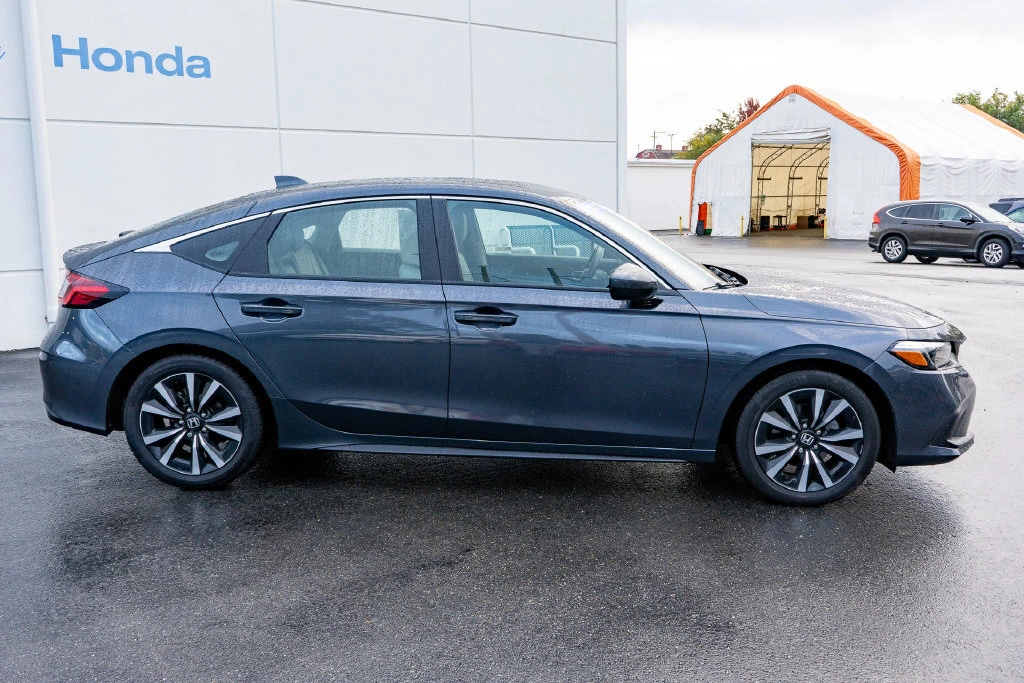 2024 Honda Civic Hatchback EX-L - Photo 16