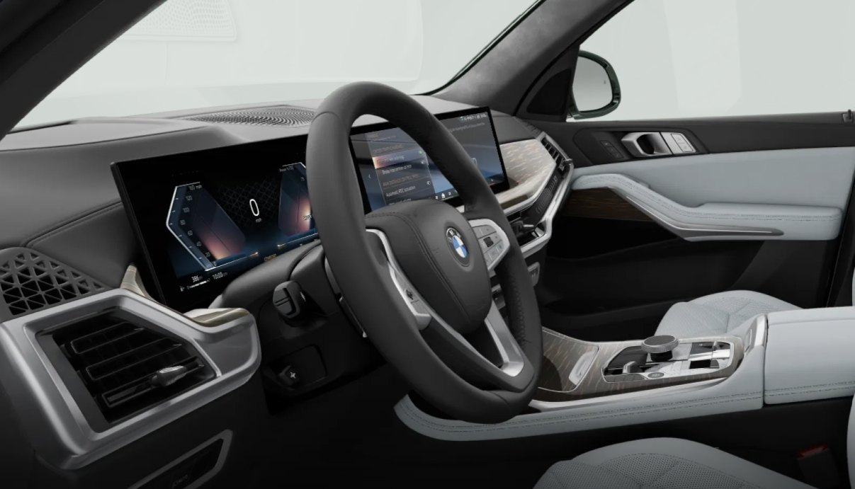 BMW X7 steering wheel and dashboard