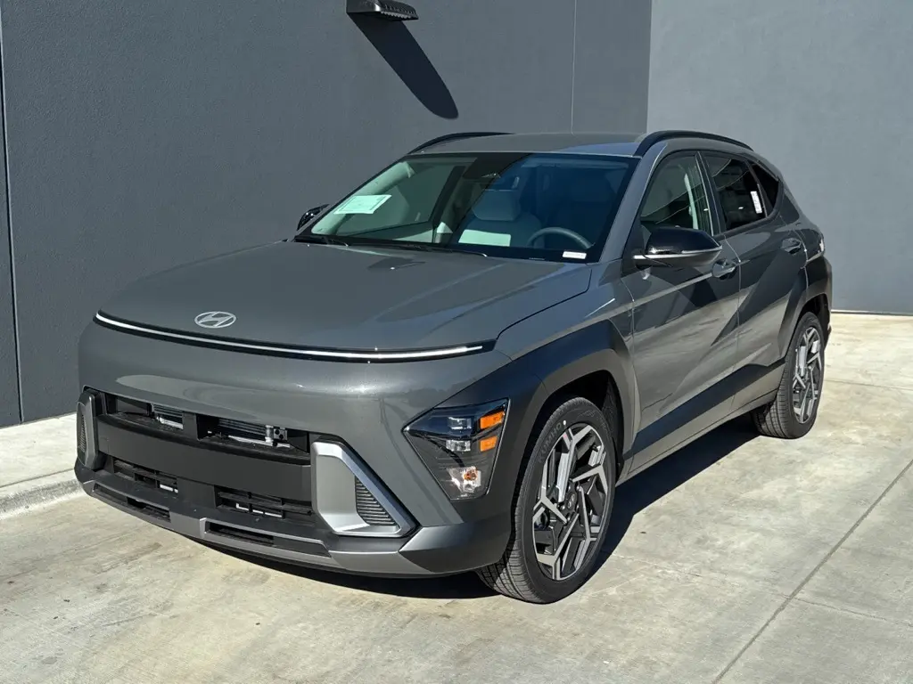 2026 Hyundai Kona SEL Premium's photo