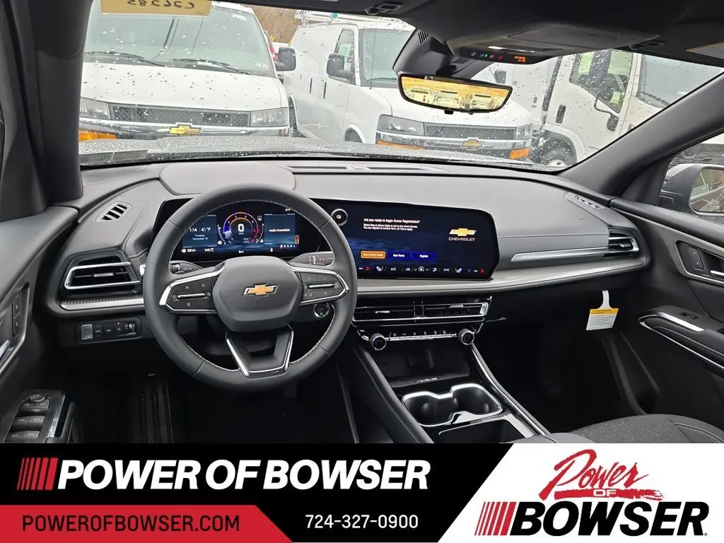 2026 Chevrolet Traverse 2LT photo 4