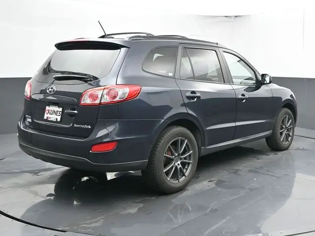 2010 Hyundai Santa Fe SE photo 3