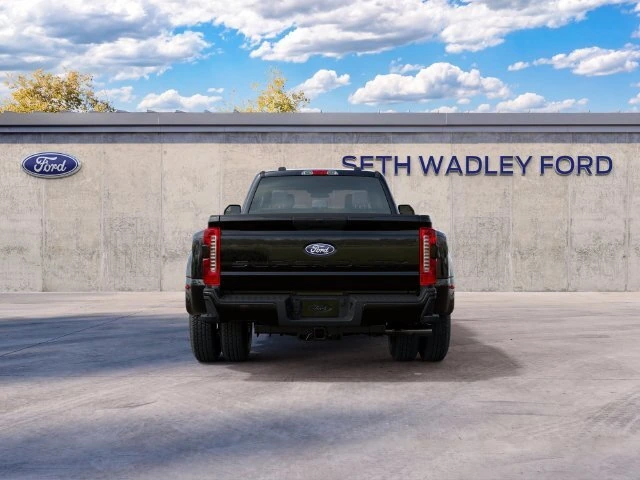 2027 Ford — photo 5