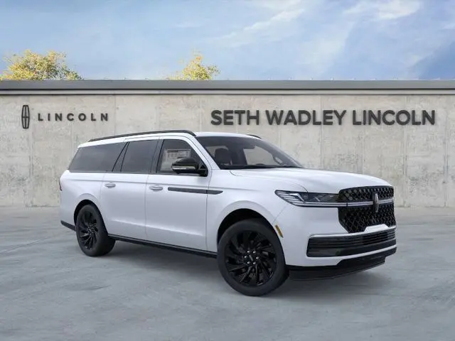 2026 Lincoln Navigator Reserve's photo