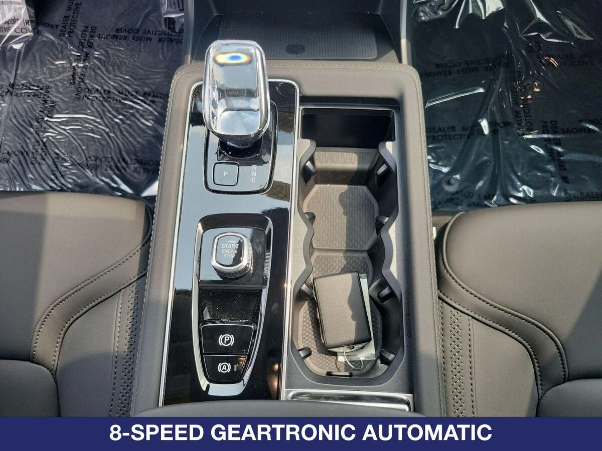2026 Volvo XC90 Plus - Photo 24