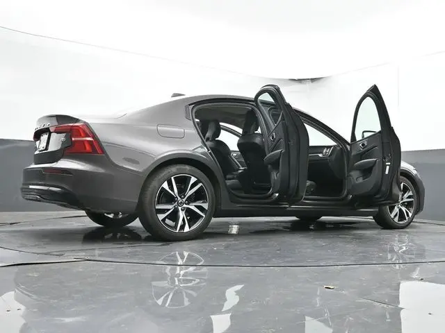 2024 Volvo S60 B5 Core photo 60