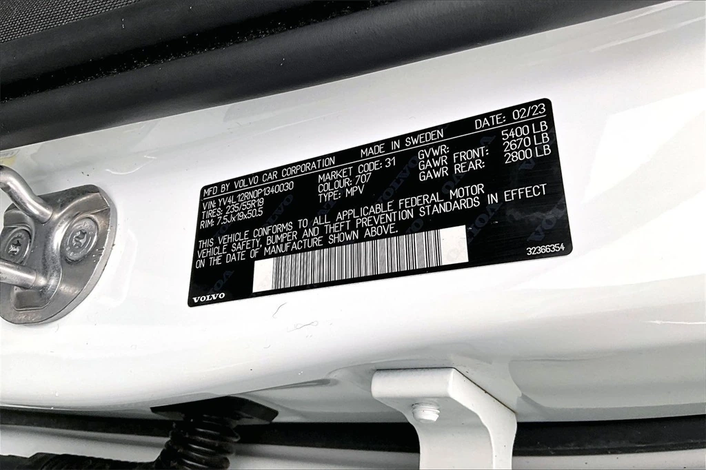 2023 Volvo - image 18