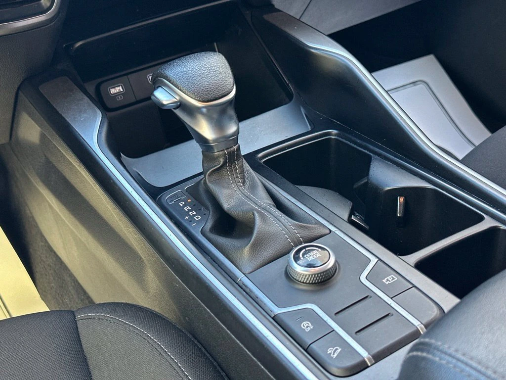 2022 Kia Sorento LX - Photo 43