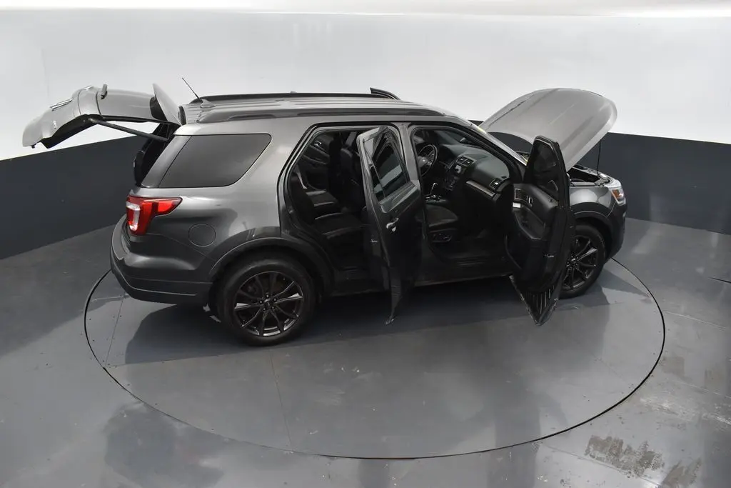2018 Ford Explorer XLT photo 51