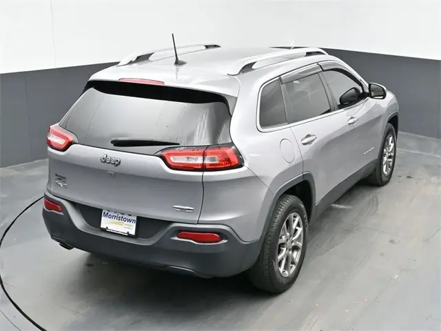 2018 Jeep Cherokee Latitude photo 34