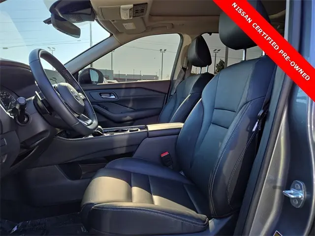 2023 Nissan Rogue SL photo 7