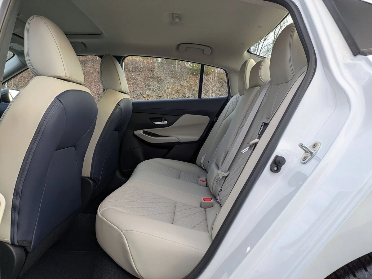 2026 Nissan Sentra SL - Photo 9