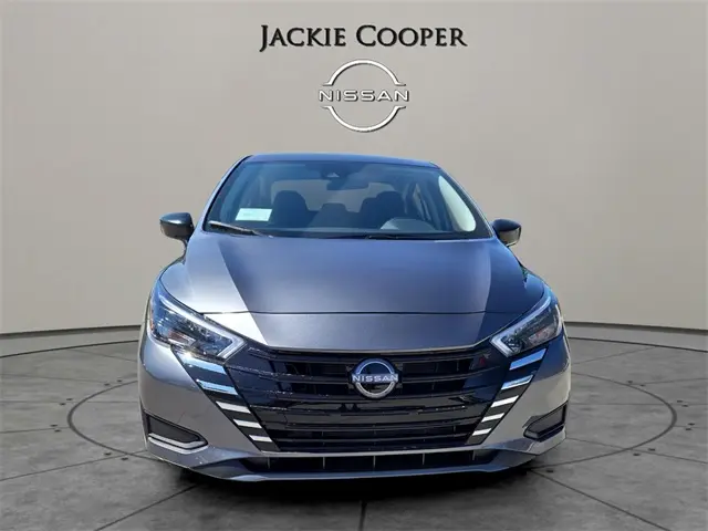 2025 Nissan Versa 1.6 S photo 8
