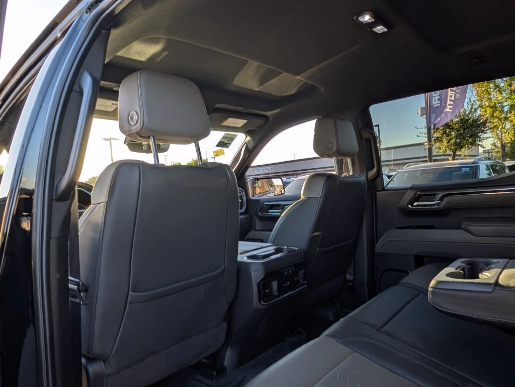 2024 Chevrolet Silverado 1500 ZR2 - Photo 12