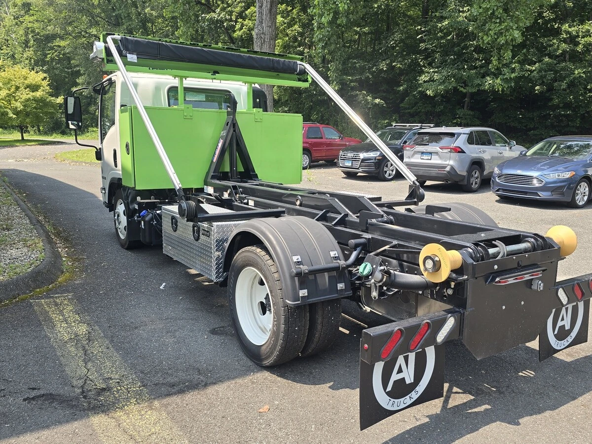 2024 Isuzu NRR in Saco, ME — photo 3