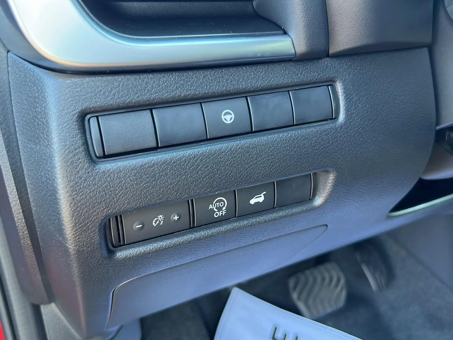 2026 Nissan Rogue SV photo 21